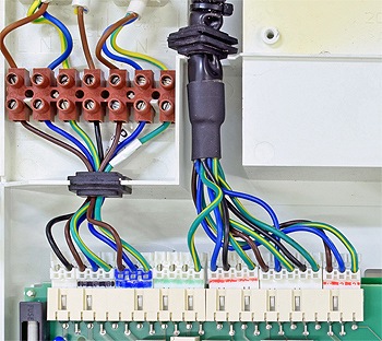 id logic heat pre abk h82275 ter and mains pcb.jpg